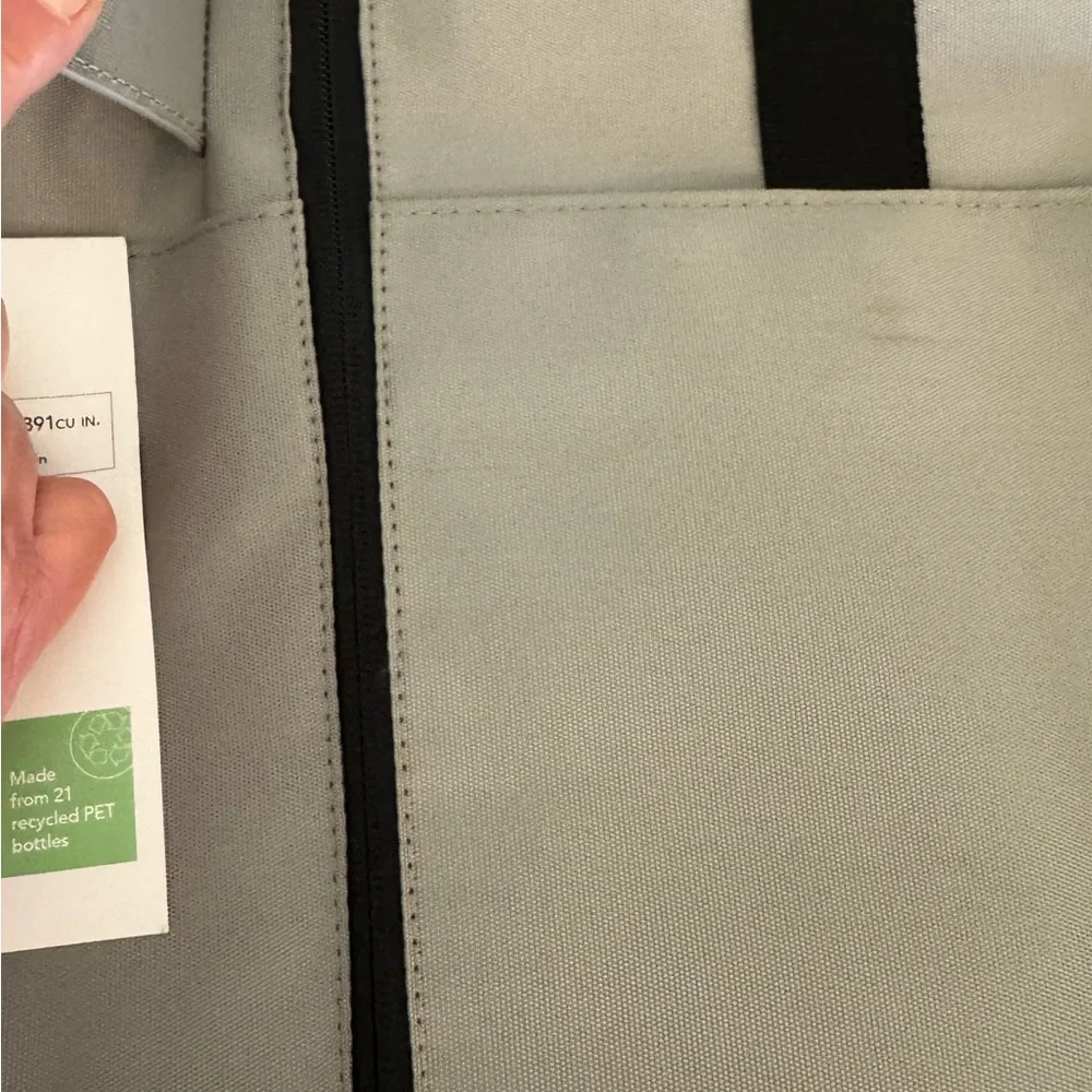 Delsey Paris Daily Collection Laptop Bag – Messenger Style